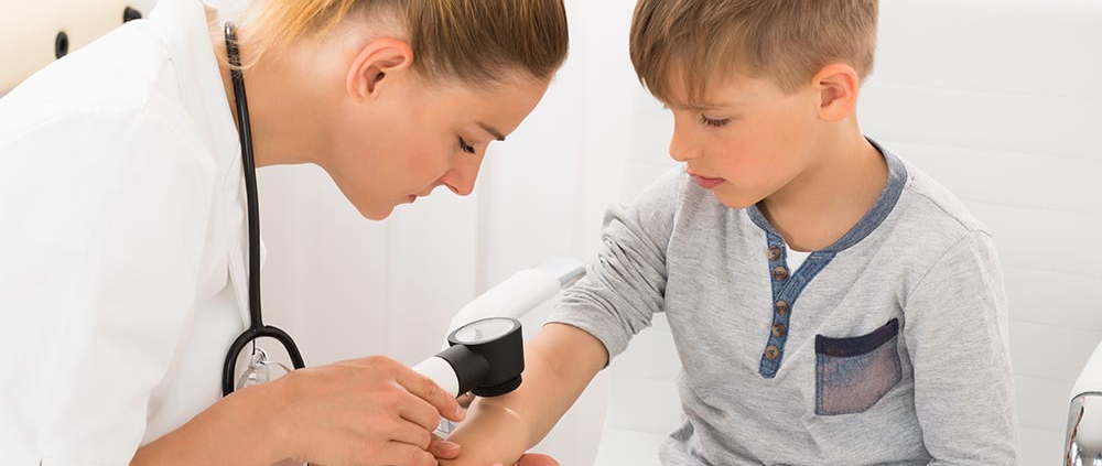 Manejo de la anafilaxia a largo plazo en niños: recomendaciones de la guía WAO
